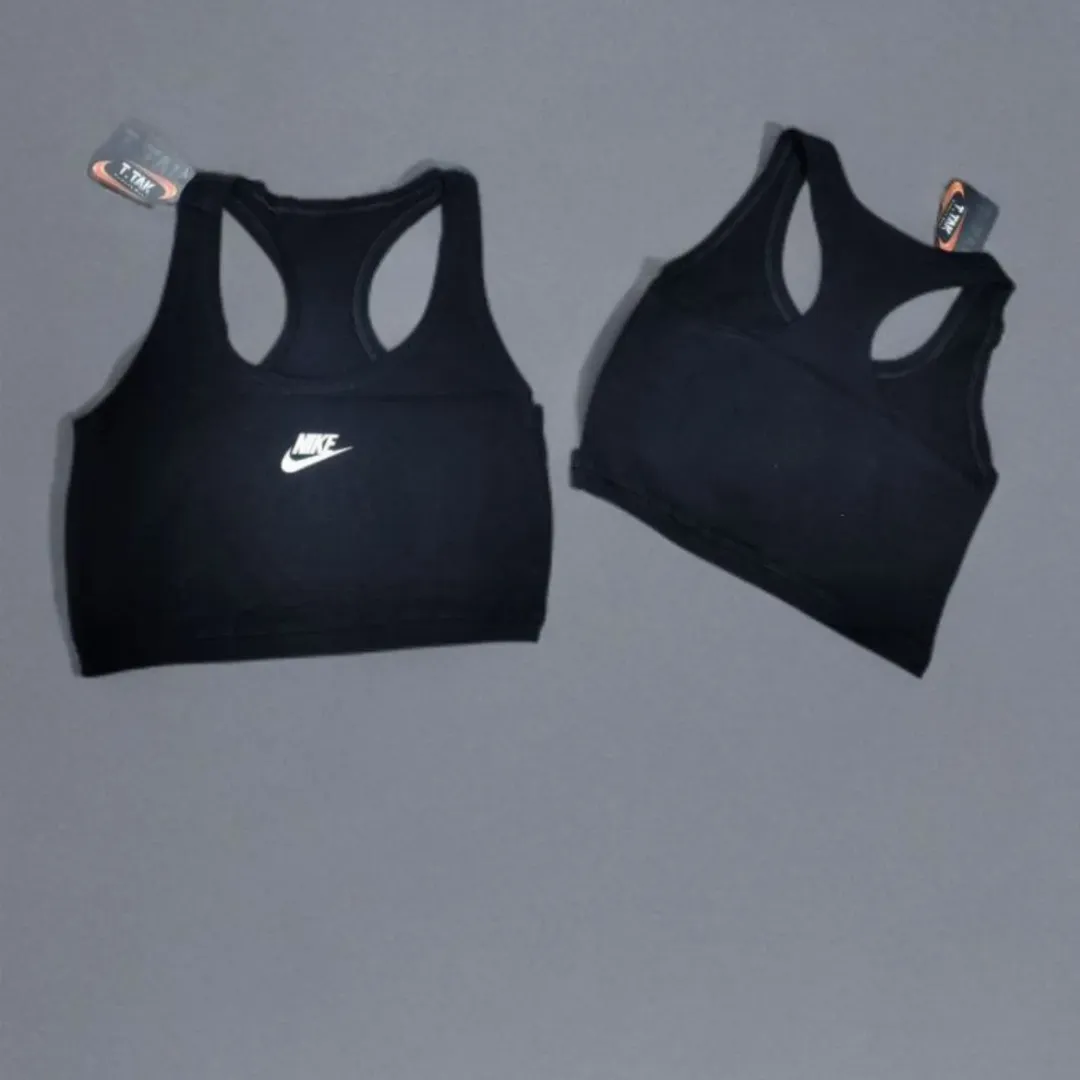 نیم تنه نایک